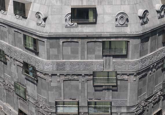 HP4 FOUQUETS facade